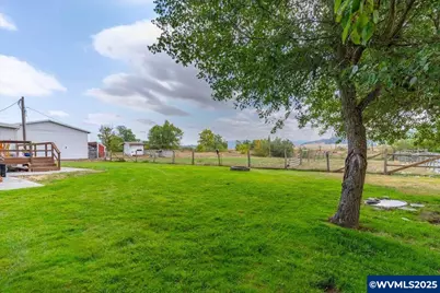 36280 Airport Dr, Lebanon, OR 97355 - Photo 42