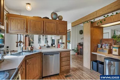 36280 Airport Dr, Lebanon, OR 97355 - Photo 12