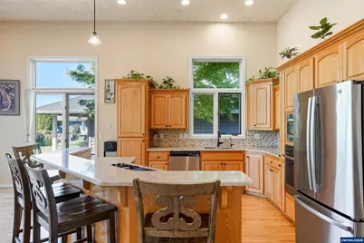 2815 Hazelnut Dr, Woodburn, OR 97071 - Photo 22