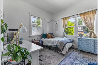 216 NW 13th St, Corvallis, OR 97330 - Photo 12