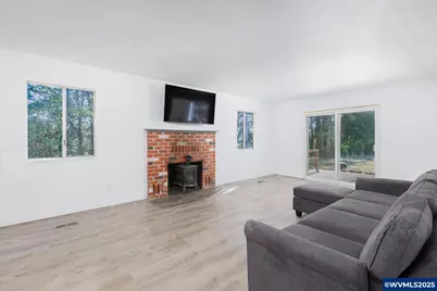 24358 Queen Anne Dr, Philomath, OR 97370 - Photo 4