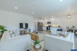 741 Periander Wy, Harrisburg, OR 97446 - Photo 8