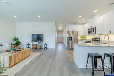 735 Periander Wy, Harrisburg, OR 97446 - Photo 6