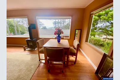 1715 NW 35th Pl, Lincoln City, OR 97367 - Photo 14