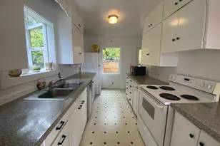 1715 NW 35th Pl, Lincoln City, OR 97367 - Photo 18