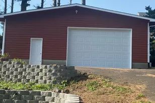 1715 NW 35th Pl, Lincoln City, OR 97367 - Photo 6