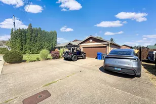 1408 Brenner St NE, Salem, OR 97301 - Photo 2