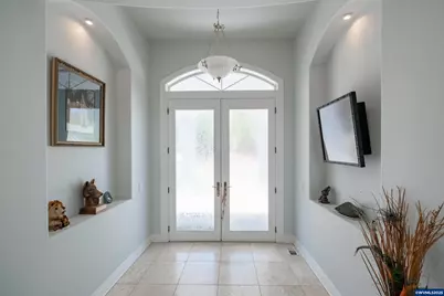 1920 Cochrane Ln, Dallas, OR 97338 - Photo 6