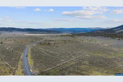 33800 Tackman Rd, Prineville, OR 97754 - Photo 2