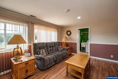 27467 Fern Ridge Rd, Sweet Home, OR 97386 - Photo 18