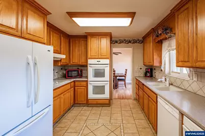 27467 Fern Ridge Rd, Sweet Home, OR 97386 - Photo 4