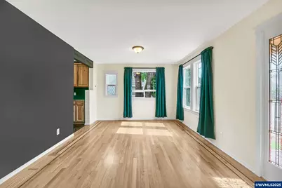 1425 17th St NE, Salem, OR 97301 - Photo 8