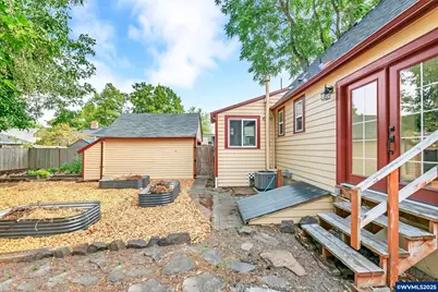 1425 17th St NE, Salem, OR 97301 - Photo 30