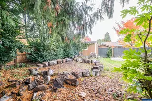 1230 NW 13th St, Corvallis, OR 97330 - Photo 48