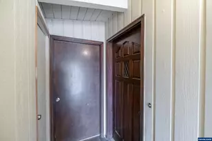1230 NW 13th St, Corvallis, OR 97330 - Photo 4