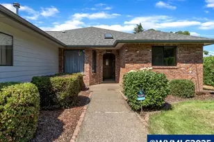 6593 Rippling Brook Dr SE, Salem, OR 97317 - Photo 32