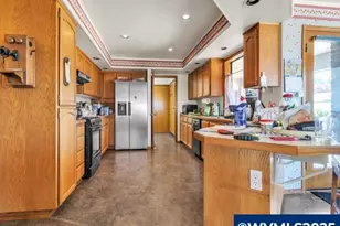 6593 Rippling Brook Dr SE, Salem, OR 97317 - Photo 6