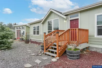 40213 N Dogwood Rd, Mill City, OR 97360 - Photo 4