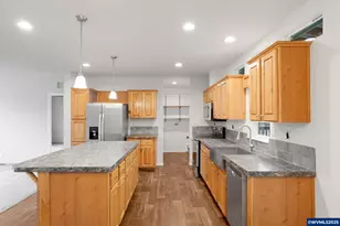 40213 N Dogwood Rd, Mill City, OR 97360 - Photo 10