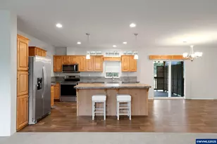 40213 N Dogwood Rd, Mill City, OR 97360 - Photo 8