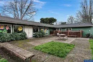 2046 W 14th Pl, Eugene, OR 97402 - Photo 28