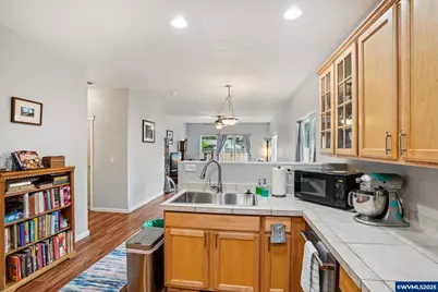 941 Wild Rose Ct, Independence, OR 97351 - Photo 16