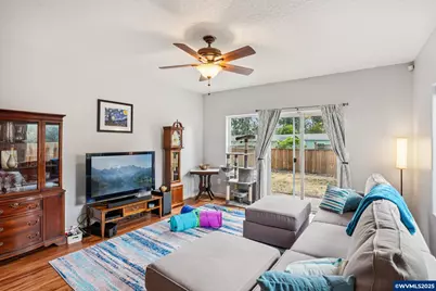 941 Wild Rose Ct, Independence, OR 97351 - Photo 8