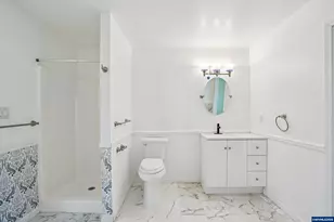 475 I St, Independence, OR 97351 - Photo 22