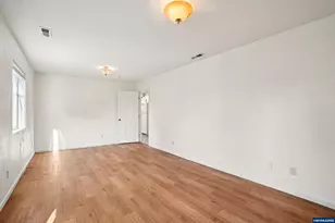 475 I St, Independence, OR 97351 - Photo 26