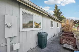 475 I St, Independence, OR 97351 - Photo 32