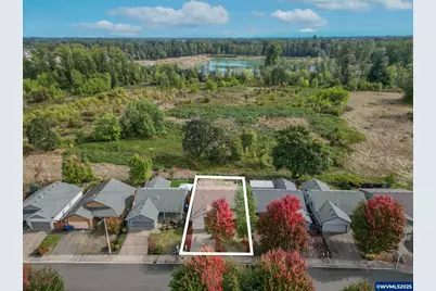 1748 Salmon River St NW, Salem, OR 97304 - Photo 2