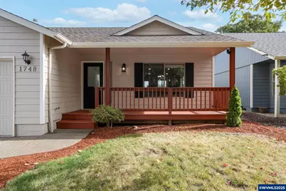 1748 Salmon River St NW, Salem, OR 97304 - Photo 4