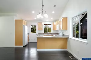 1748 Salmon River St NW, Salem, OR 97304 - Photo 12