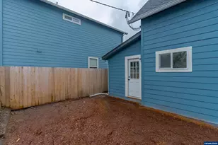 2397 Hazel Ave NE, Salem, OR 97301 - Photo 32