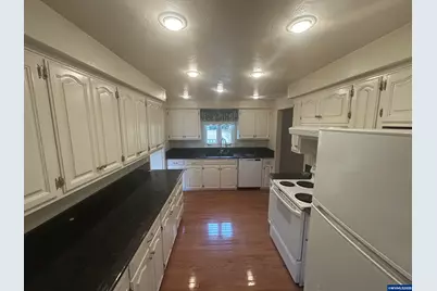 220 NW Downy Dr, Sublimity, OR 97385 - Photo 10