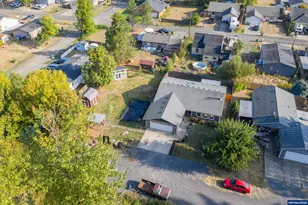 1730 Cedar St, Sweet Home, OR 97386 - Photo 26