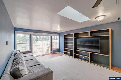 8100 Buena Vista Rd, Independence, OR 97351 - Photo 16