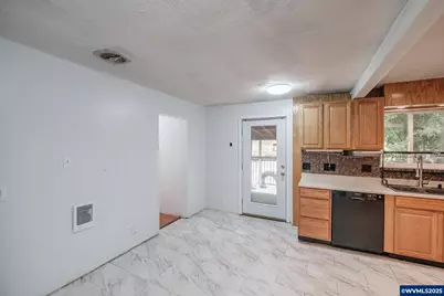 8100 Buena Vista Rd, Independence, OR 97351 - Photo 24