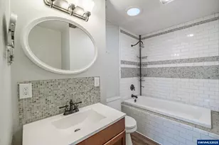 8100 Buena Vista Rd, Independence, OR 97351 - Photo 20