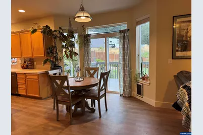 2719 Bald Eagle Av NW, Salem, OR 97304 - Photo 12