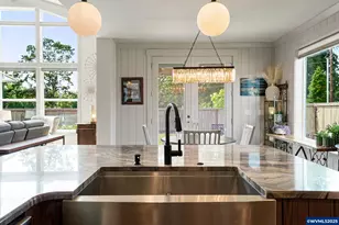 493 NW Crater Lk Dr, Dallas, OR 97338 - Photo 26