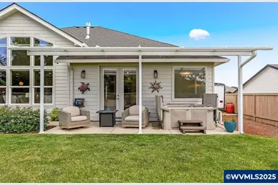 493 NW Crater Lake Dr, Dallas, OR 97338 - Photo 12