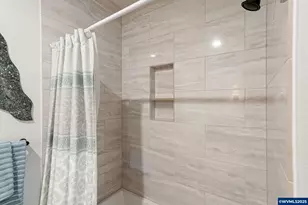 493 NW Crater Lk Dr, Dallas, OR 97338 - Photo 36