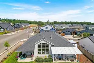 493 NW Crater Lk Dr, Dallas, OR 97338 - Photo 8