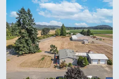 21988 Case (21938-22068) Rd, Aurora, OR 97002 - Photo 28