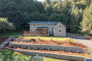 43083 Island Inn Dr, Lebanon, OR 97355 - Photo 4