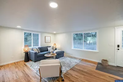 43083 Island Inn Dr, Lebanon, OR 97355 - Photo 18