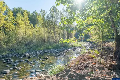 43083 Island Inn Dr, Lebanon, OR 97355 - Photo 38