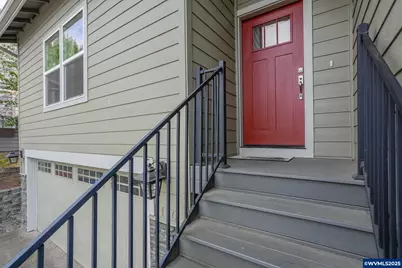 116 Rolling Hills Av SE, Salem, OR 97306 - Photo 2