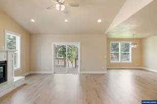 708 NW George Ct, Sublimity, OR 97385 - Photo 8